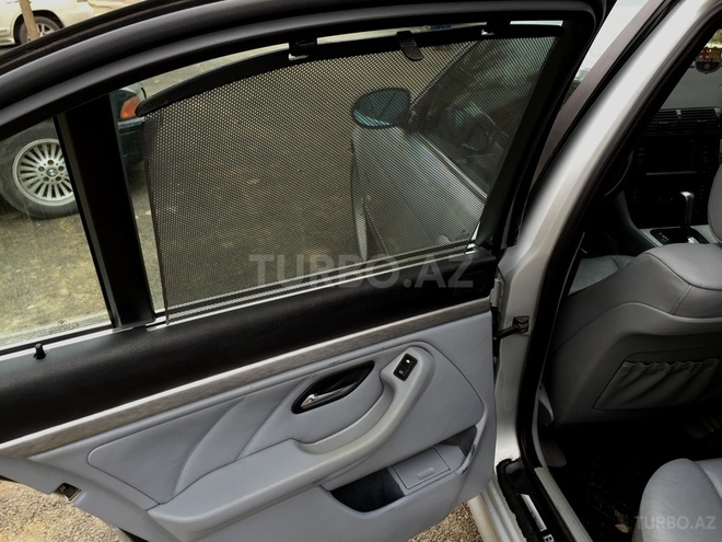 BMW 525 2002, 186,000 km - 2.5 l - Bakı