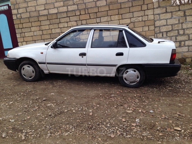 Daewoo Nexia 2007, 280,000 km - 1.5 l - Qusar
