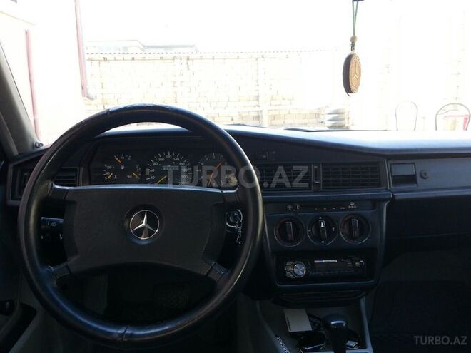 Mercedes 190 1991, 143,000 km - 1.8 l - Sumqayıt