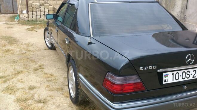 Mercedes E 200 1994, 358,000 km - 0.2 л - Bakı