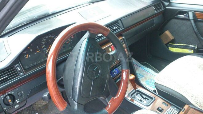 Mercedes E 200 1994, 358,000 km - 0.2 л - Bakı