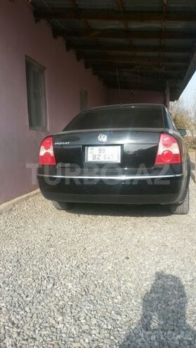 Volkswagen Passat 2003, 125,600 km - 1.8 l - Bərdə