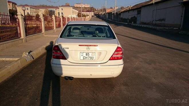 Mercedes C 230 2007, 173,000 km - 2.5 l - Naxçıvan