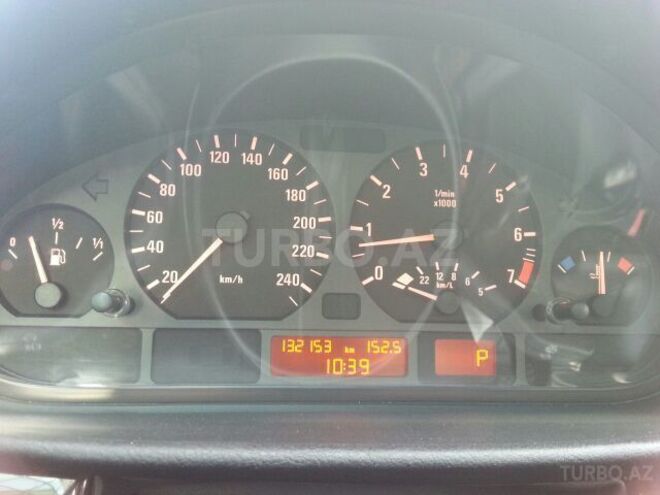 BMW 320 2001, 134,000 km - 2.2 л - Bakı