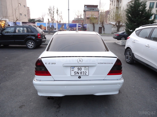 Mercedes C 230 2000, 126,754 km - 2.3 л - Bakı