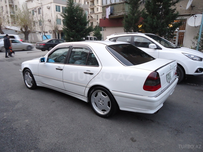 Mercedes C 230 2000, 126,754 km - 2.3 л - Bakı