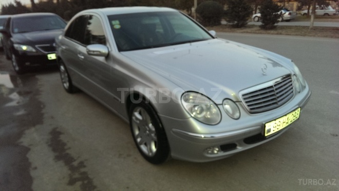 Mercedes E 270 2002, 217,000 km - 2.7 l - Bakı