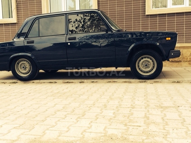 LADA (VAZ) 2107 2011, 37,000 km - 1.6 l - Qusar