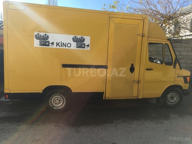 Mercedes 308 D 1994, 190,000 km - 2.4 l - Bakı
