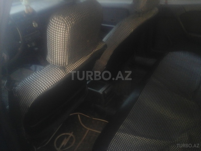 Opel Vectra 1995, 1,000 km - 1.6 л - Zaqatala