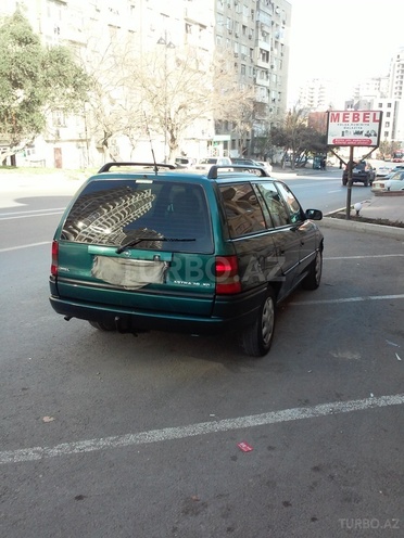 Opel Astra 1996, 256,000 km - 1.6 l - Bakı