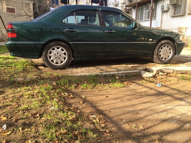 Mercedes C 180 1999, 192,000 km - 1.8 л - Bakı