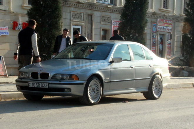 BMW 523 1996, 325,327 km - 2.5 l - Bakı