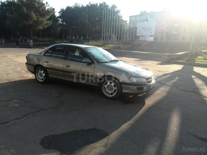 Opel Omega 1998, 230,000 km - 2.0 l - Sumqayıt
