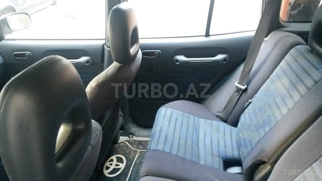Toyota RAV4 1995, 228,000 km - 2.0 l - Bakı