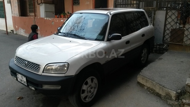 Toyota RAV4 1995, 228,000 km - 2.0 l - Bakı
