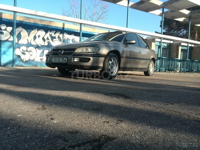 Opel Omega 1998, 230,000 km - 2.0 l - Sumqayıt