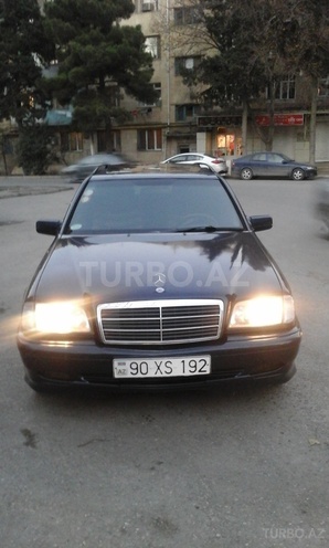 Mercedes C 200 2000, 270,000 km - 2.0 l - Bakı