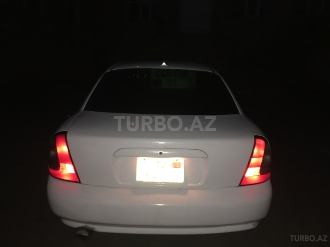 Daewoo Nubira 1997, 180,000 km - 1.6 л - Bakı