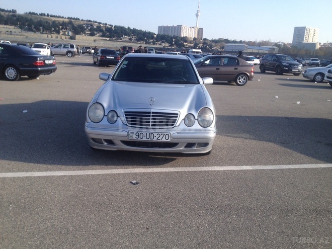 Mercedes E 270 1999, 335,000 km - 2.7 л - Bakı
