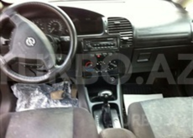Opel Zafira 2000, 215,000 km - 1.8 l - Bakı