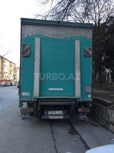 Mercedes Atego 2528 2001, 280,000 km - 6.4 l - Bakı