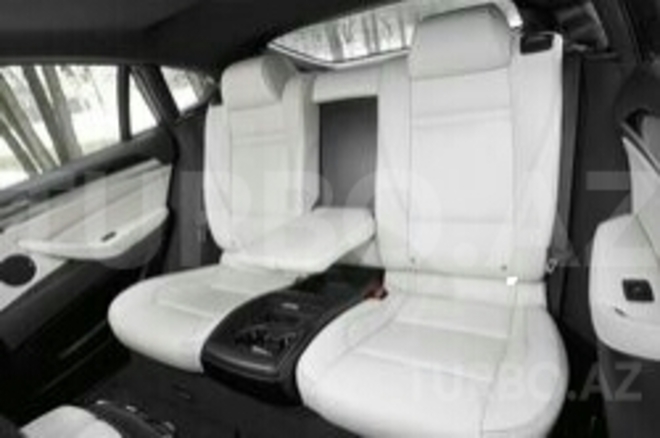 BMW X6 2010, 86,000 km - 4.4 л - Bakı