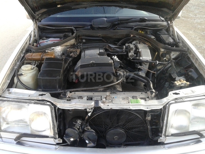 Mercedes E 220 1993, 2,580,000 km - 2.2 l - Bakı