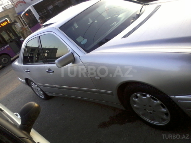 Mercedes E 200 1997, 280,000 km - 2.0 л - Bakı