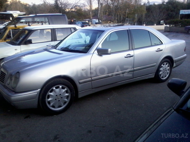 Mercedes E 200 1997, 280,000 km - 2.0 л - Bakı