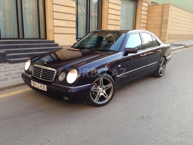 Mercedes E 220 1998, 200,000 km - 2.2 л - Bakı