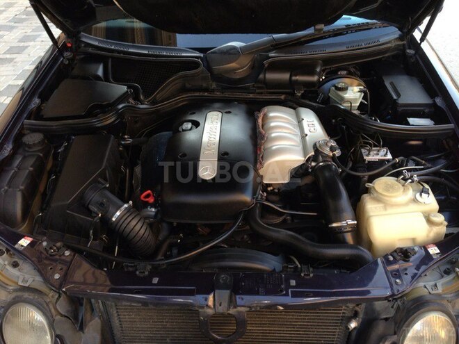 Mercedes E 220 1998, 200,000 km - 2.2 л - Bakı