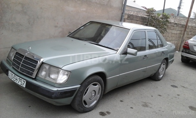 Mercedes E 230 1990, 4,175,000 km - 2.3 l - Bakı