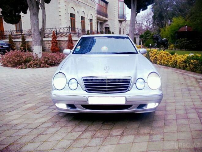 Mercedes E 270 2000, 223,000 km - 2.7 l - Bakı