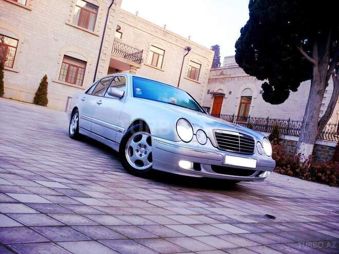 Mercedes E 270 2000, 223,000 km - 2.7 l - Bakı