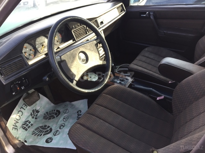 Mercedes 190 1989, 312,628 km - 2.0 l - Bakı