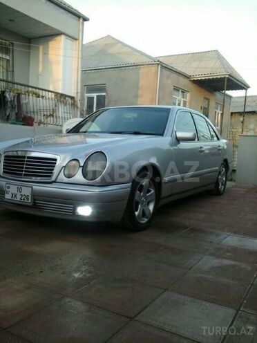Mercedes E 320 1997, 262,435 km - 3.2 l - Sumqayıt