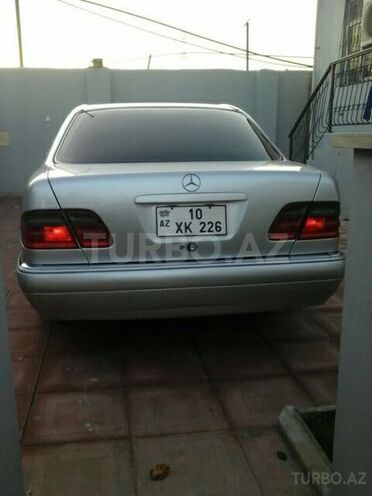 Mercedes E 320 1997, 262,435 km - 3.2 l - Sumqayıt