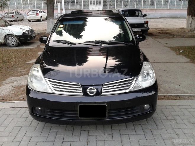 Nissan Tiida 2007, 193,600 km - 1.8 л - Sumqayıt