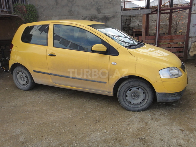 Volkswagen Golf 2005, 12,000 km - 1.0 l - Bakı