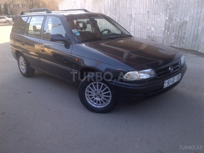 Opel Astra 1994, 170,000 km - 2.0 л - Bakı