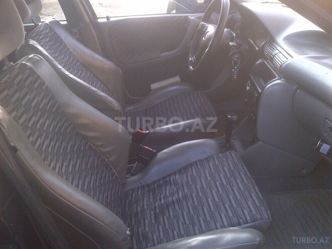 Opel Astra 1994, 170,000 km - 2.0 л - Bakı