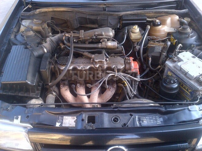Opel Astra 1994, 170,000 km - 2.0 л - Bakı