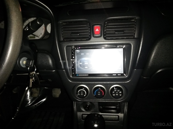 Nissan Sunny 2010, 1,008,000 km - 1.6 l - Bakı
