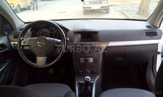 Opel Astra 2005, 238,000 km - 1.6 л - Bakı