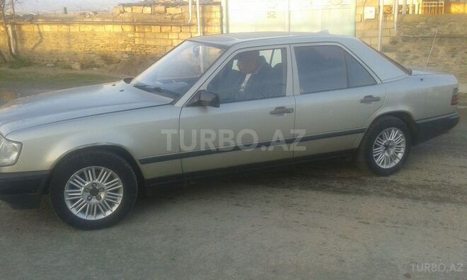Mercedes E 200 1987, 25,000 km - 2.0 l - Şəmkir