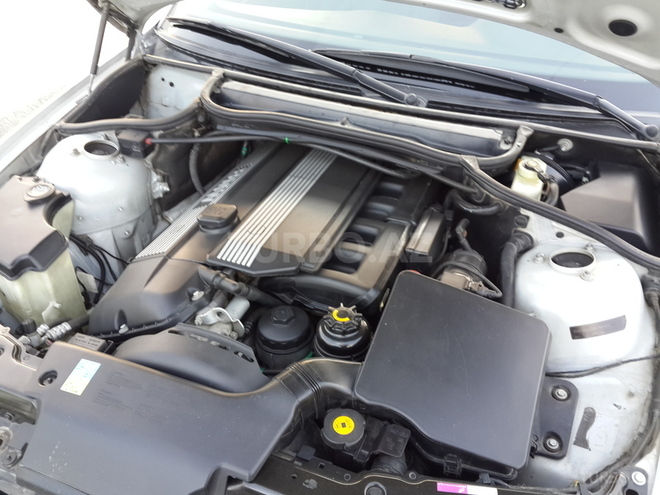 BMW 320 2003, 76,000 km - 2.2 l - Bakı