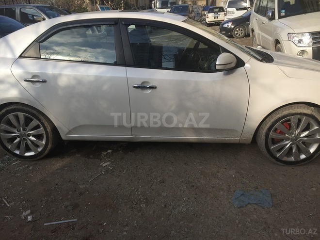 Kia Cerato 2011, 109,000 km - 1.6 л - Bakı