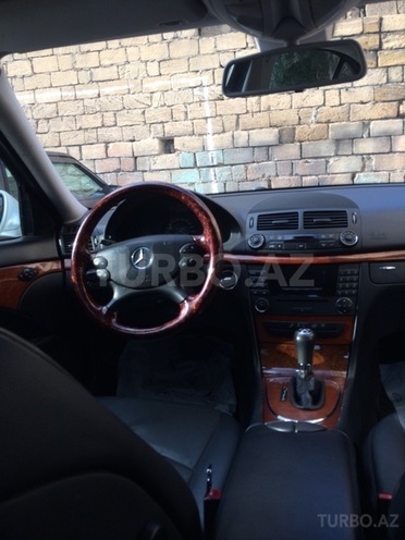 Mercedes E 220 2008, 213,000 km - 2.2 l - Bakı