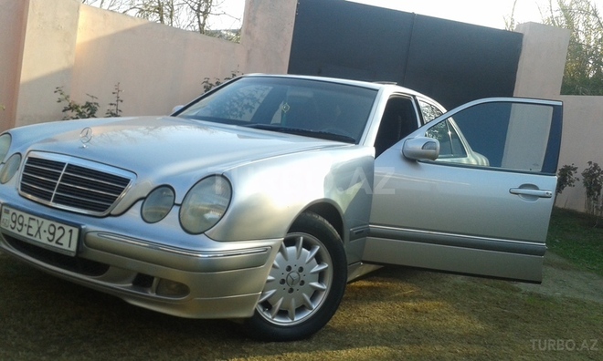 Mercedes E 280 2000, 17,000 km - 2.8 l - Saatlı